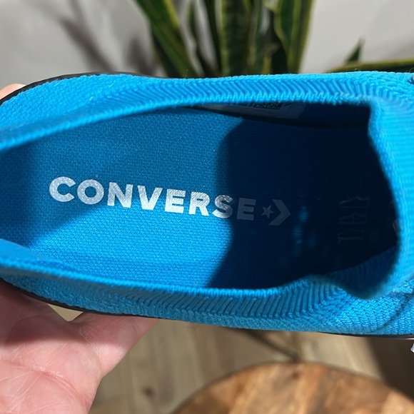 Converse ALL STAR Women’s Shoreline Knit Low Top Slip On. EUC Inside Only try on - Picture 4 of 6